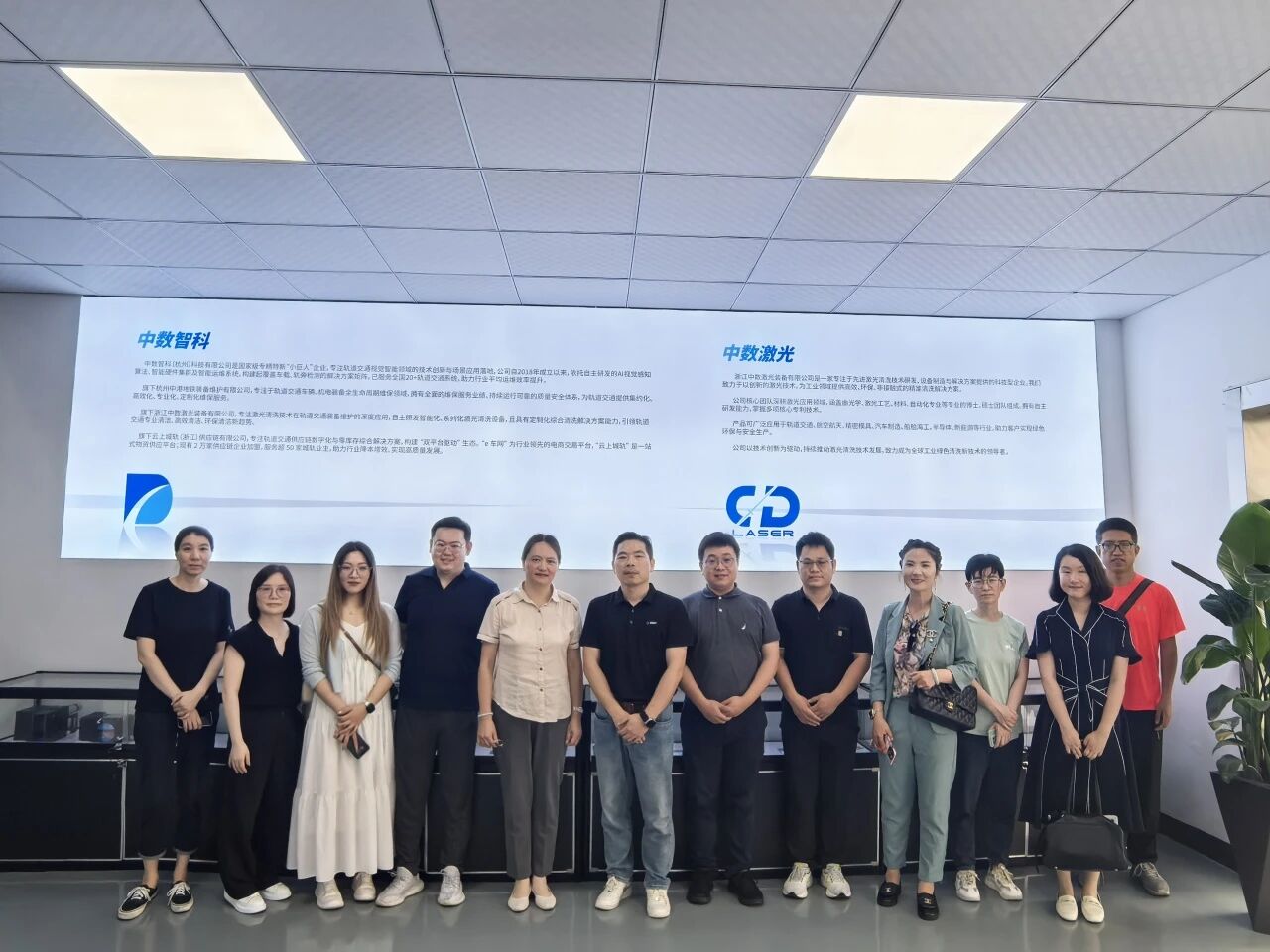 68d64bd52e37b.jpg 68d64bd52e37b.jpg